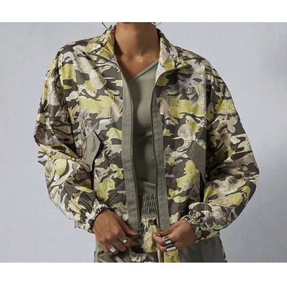 Nike Floral camouflage nylon jacket